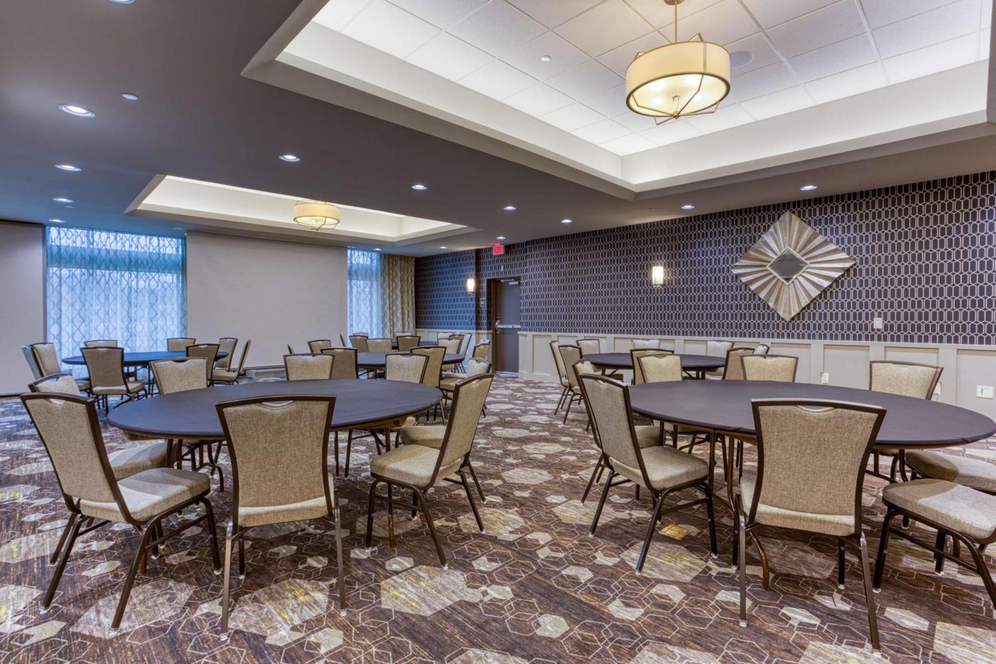 Drury Inn & Suites Columbus Polaris Exterior foto